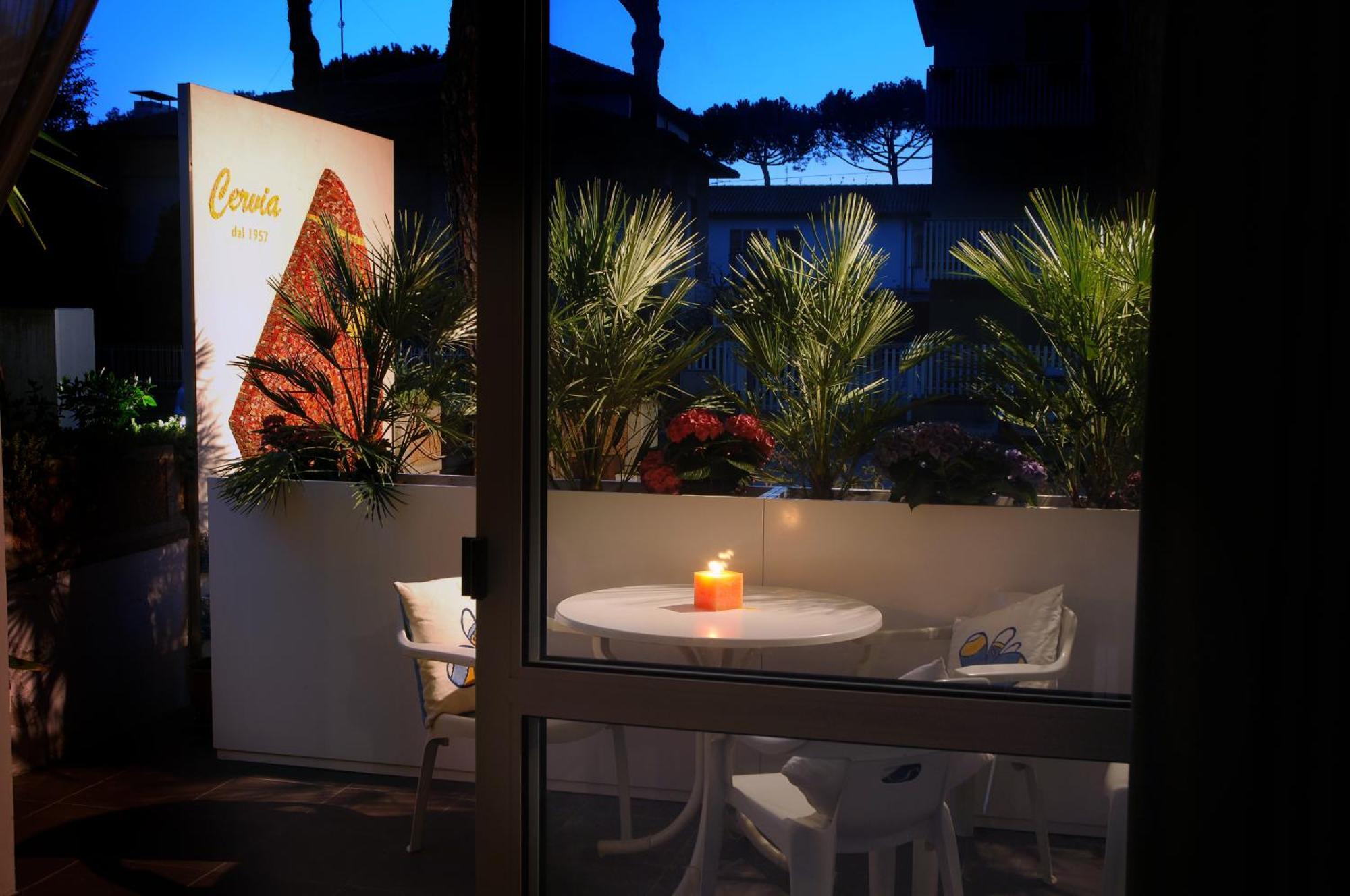 Hotel Eros Residence Cervia Eksteriør bilde