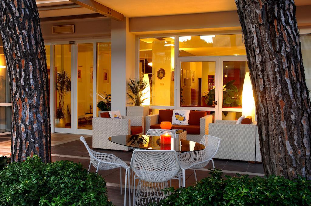 Hotel Eros Residence Cervia Eksteriør bilde