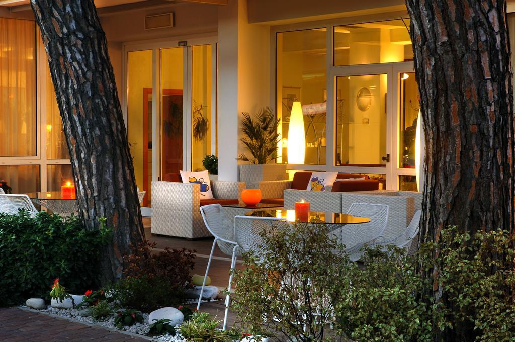 Hotel Eros Residence Cervia Eksteriør bilde